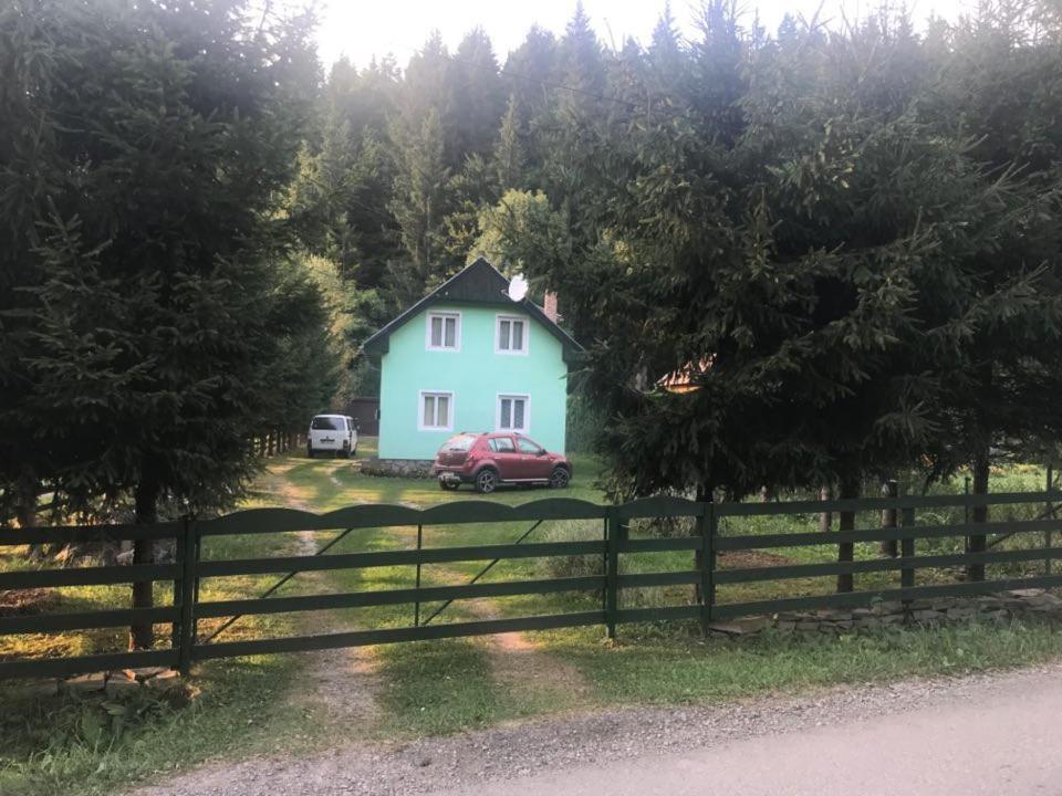 Pataki Kulcsoshaz Villa Izvoare  Eksteriør bilde